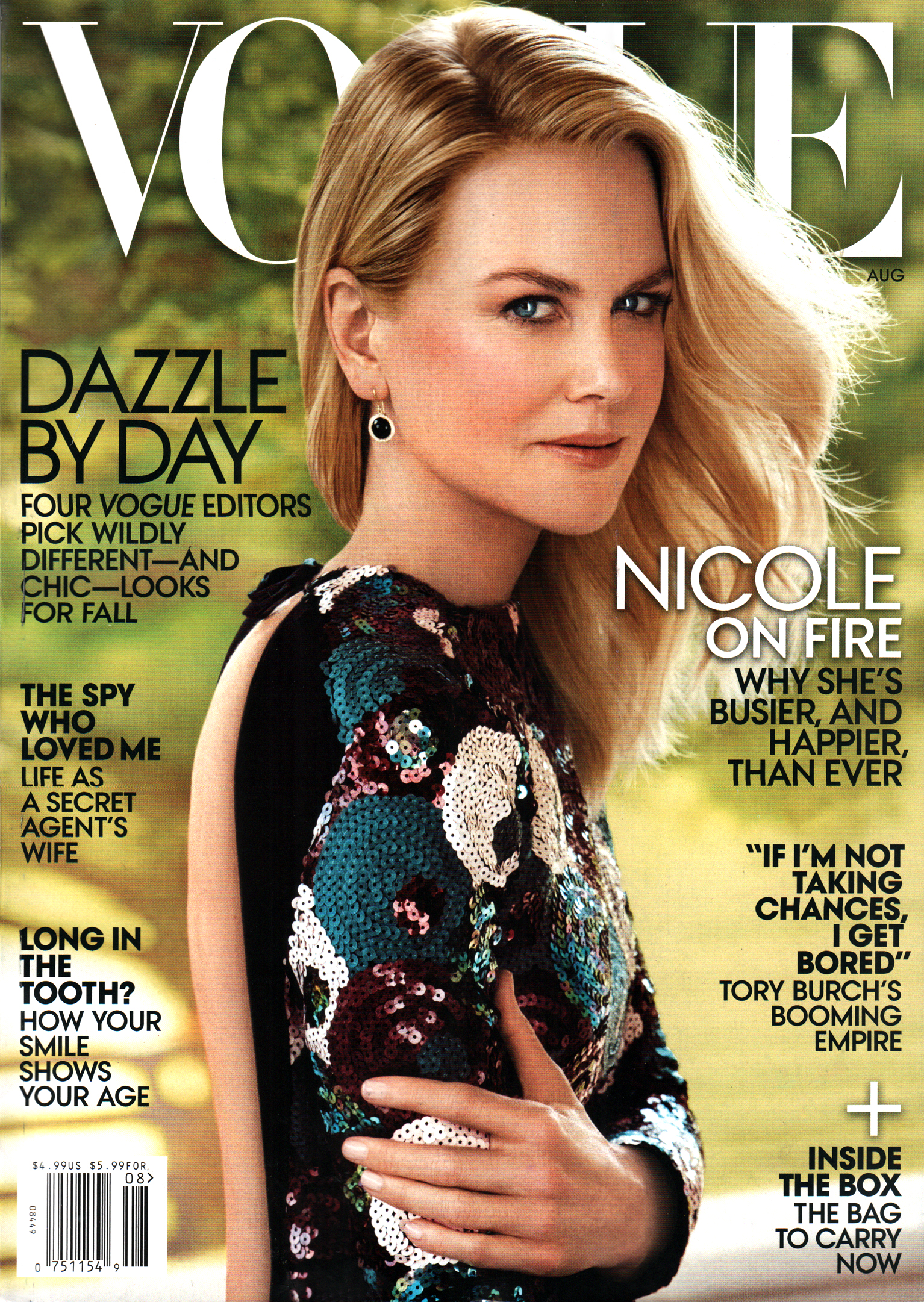 vogue August 01, 2015 Issue Cover