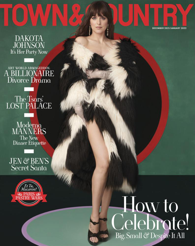 Town-and-Country December 01, 2021 Issue Cover